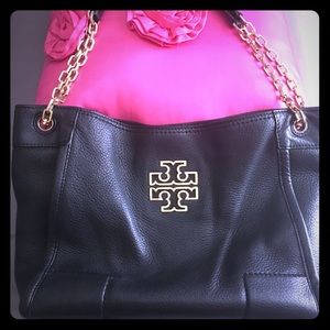 ‼️SOLD‼️Tory Burch Britten Small Slouchy Tote